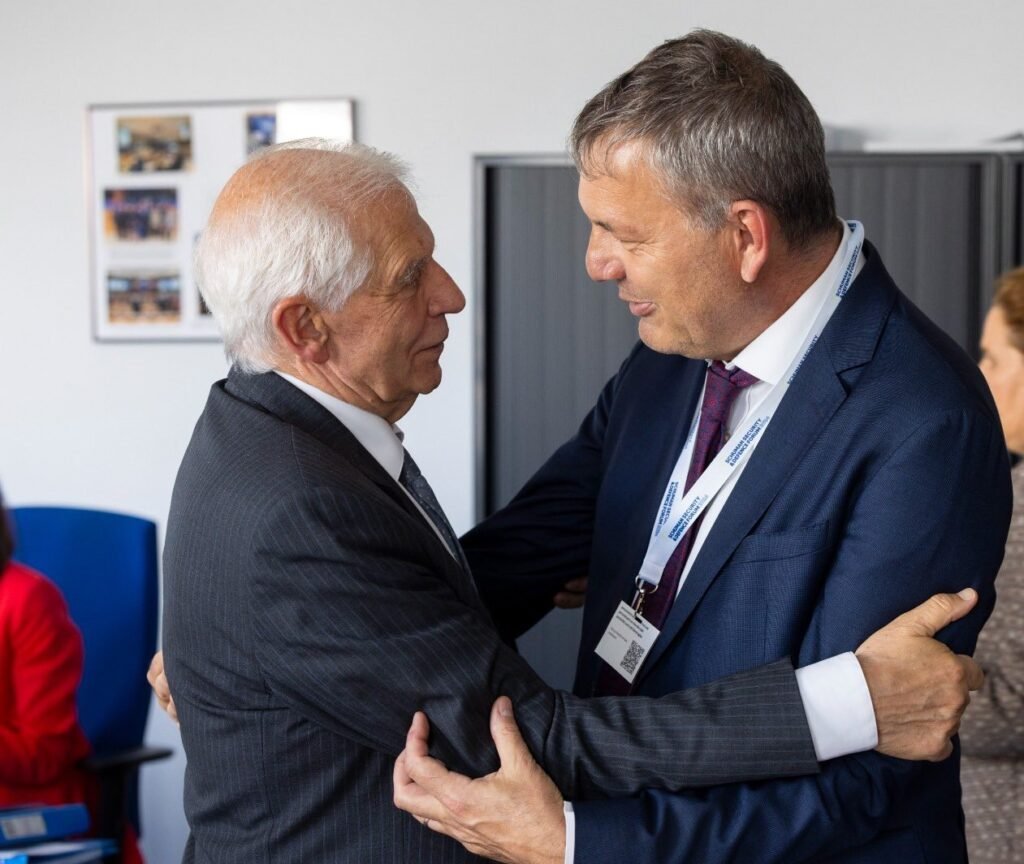 Der Hohe Vertreter der EU für Außen- und Sicherheitspolitik, Borrell, traf sich mit dem UNRWA-Kommissar Lazzarini