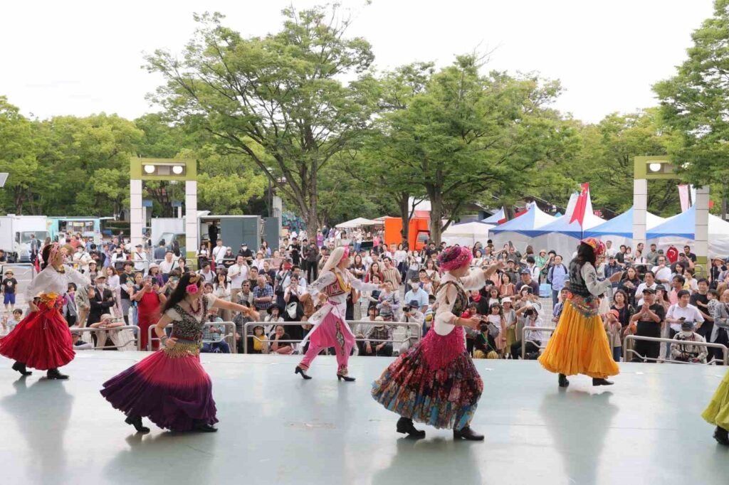 Das Türkeifestival bot in Tokyo eine bunte Kulisse