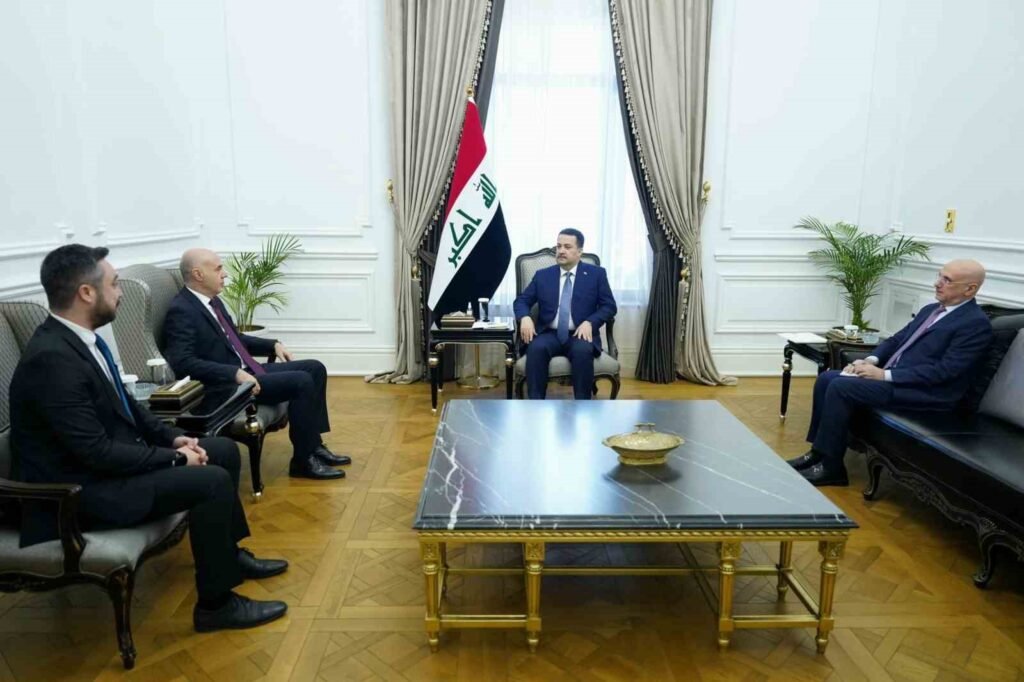 Der irakische Premierminister Mohammed Shia Sudani empfing den Botschafter der Türkei in Bagdad, Ali Rıza Güney