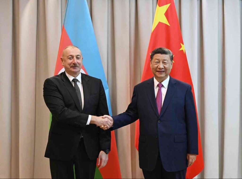 Der Präsident von Aserbaidschan, Ilham Aliyev, traf sich während seines Besuchs in China mit Xi Jinping