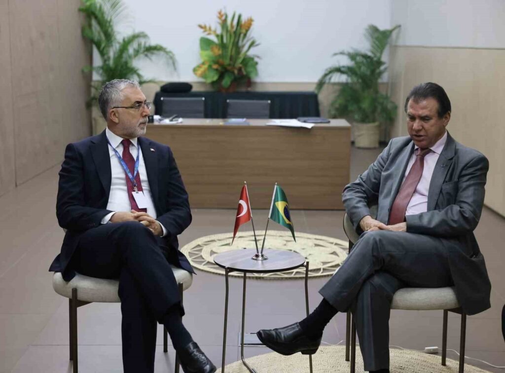G20-Gespräch von Vedat Işıkhan und Luiz Marinho
