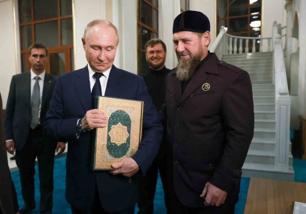 Putins Besuch in Tschetschenien und sein Respekt vor dem Koran