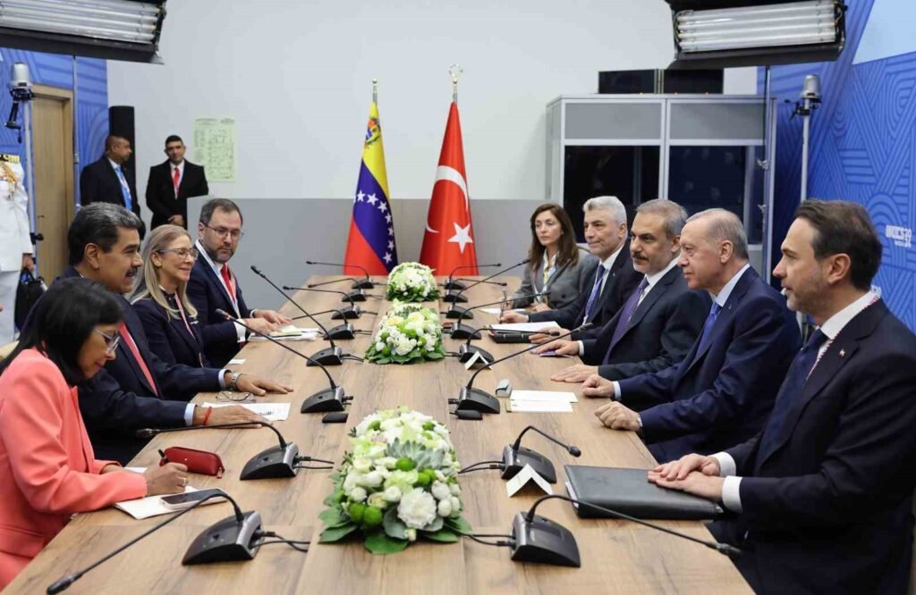 Präsident Erdoğan traf sich in Kazan mit Maduro