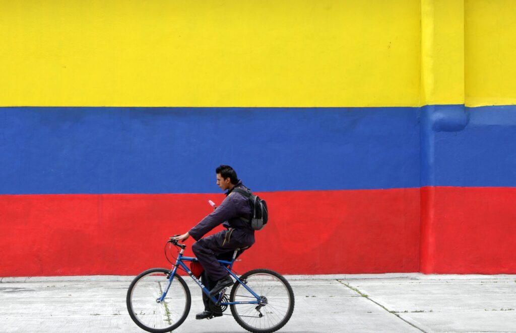 Decisión de expulsión de diplomáticos argentinos por parte de Colombia