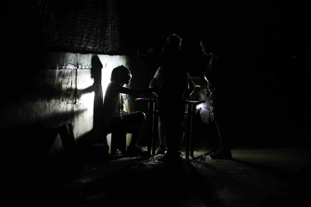 Crisis eléctrica en Cuba y los efectos de la tormenta tropical Oscar