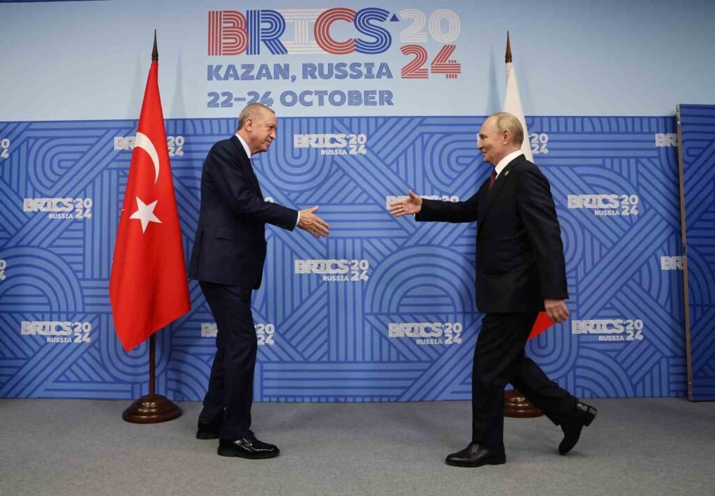 El presidente Erdoğan condena el ataque terrorista y destaca la cooperación económica con Rusia
