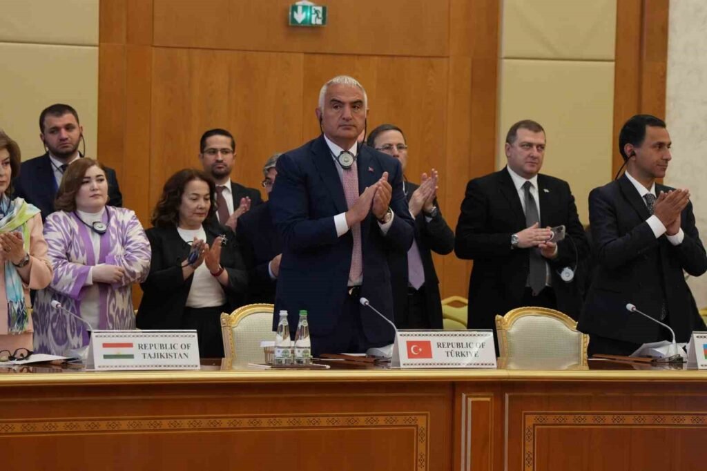 Le ministre de la Culture et du Tourisme, Mehmet Ersoy, a envoyé des messages importants