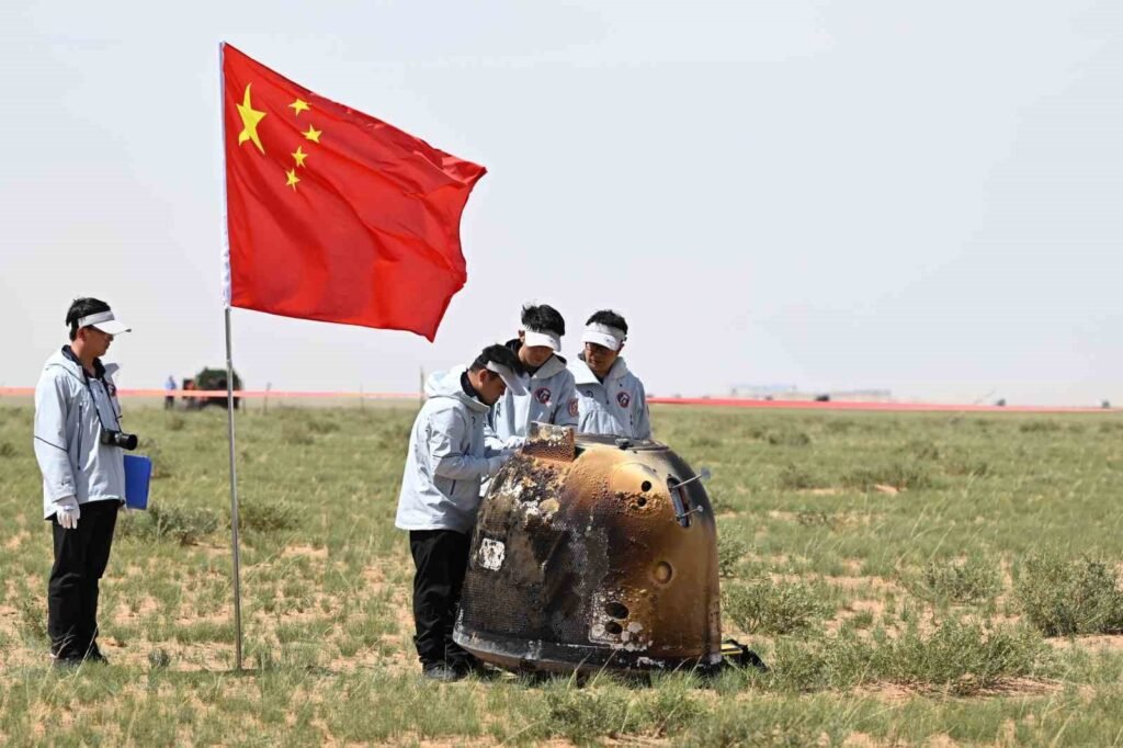 La sonde spatiale chinoise Chang’e-6 a collecté des échantillons de la face cachée de la Lune et est revenue sur Terre
