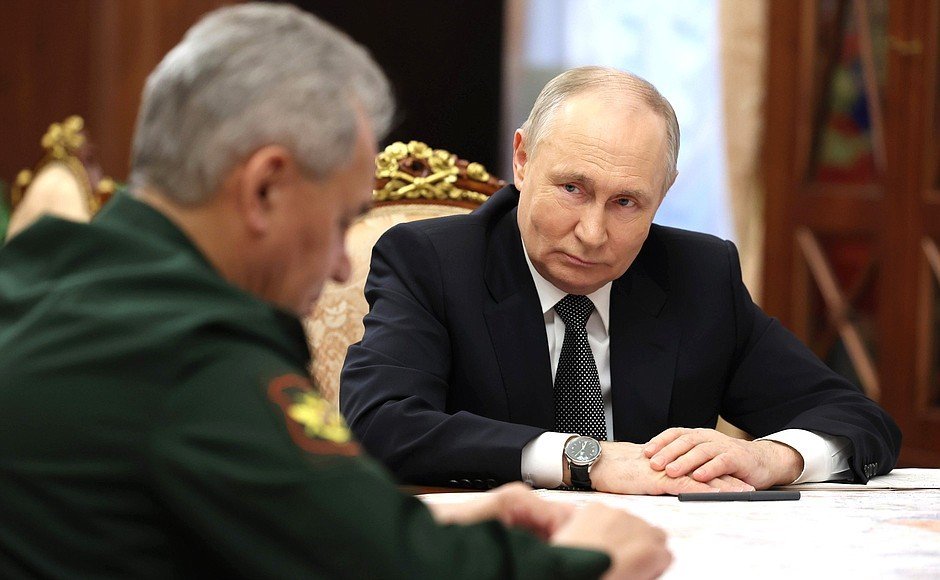 Putin: “Siamo contro il dispiegamento di armi nucleari nello spazio”