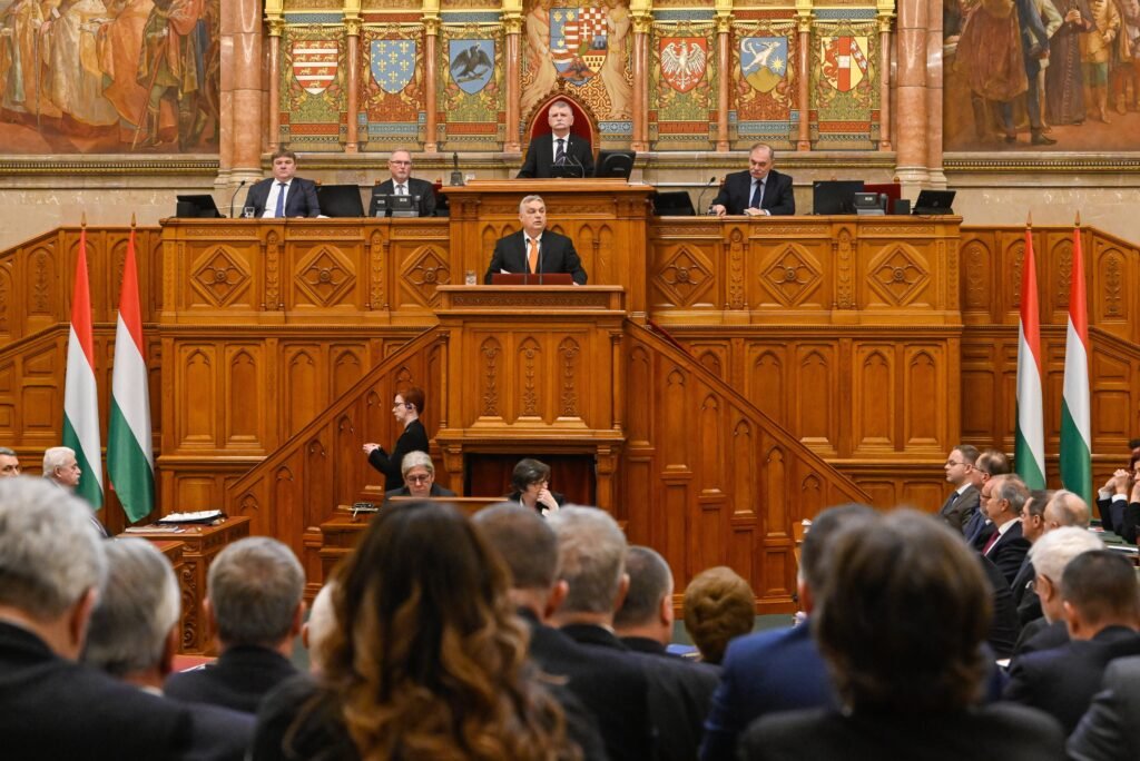 Il Parlamento ungherese approva l’adesione della Svezia alla NATO