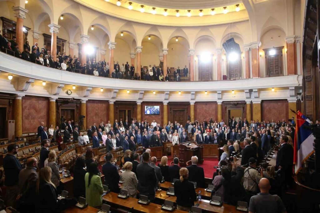 Il nuovo governo è stato approvato in Serbia