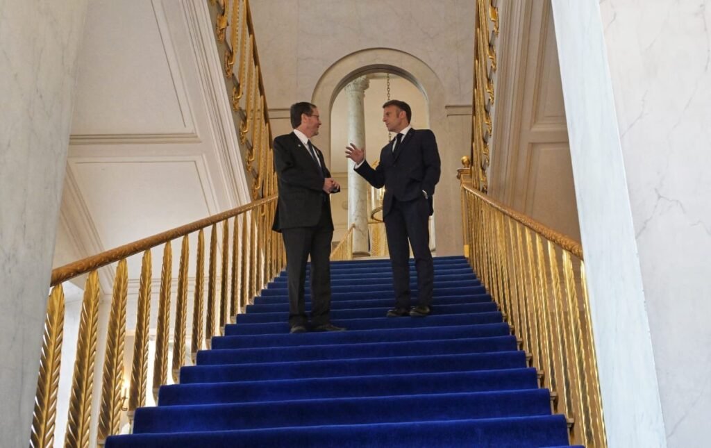 Macron e Herzog si sono incontrati al Palazzo dell’Eliseo