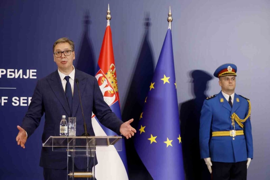 La Serbia acquista 12 aerei da combattimento Rafale dalla Francia per 2,7 miliardi di euro