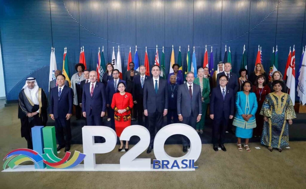 Il presidente della Grande Assemblea Nazionale Turca Numan Kurtulmuş ha partecipato al Vertice dei Presidenti dei Parlamenti del G20 in Brasile.