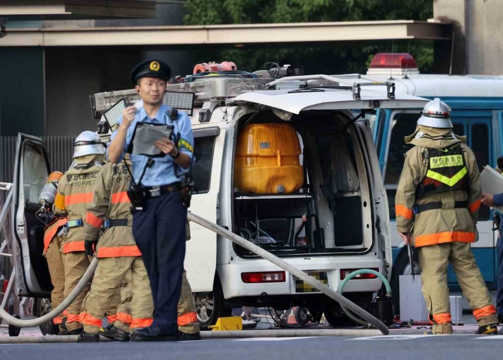 Attack on the headquarters of the ruling party and the Prime Minister’s Office in Japan